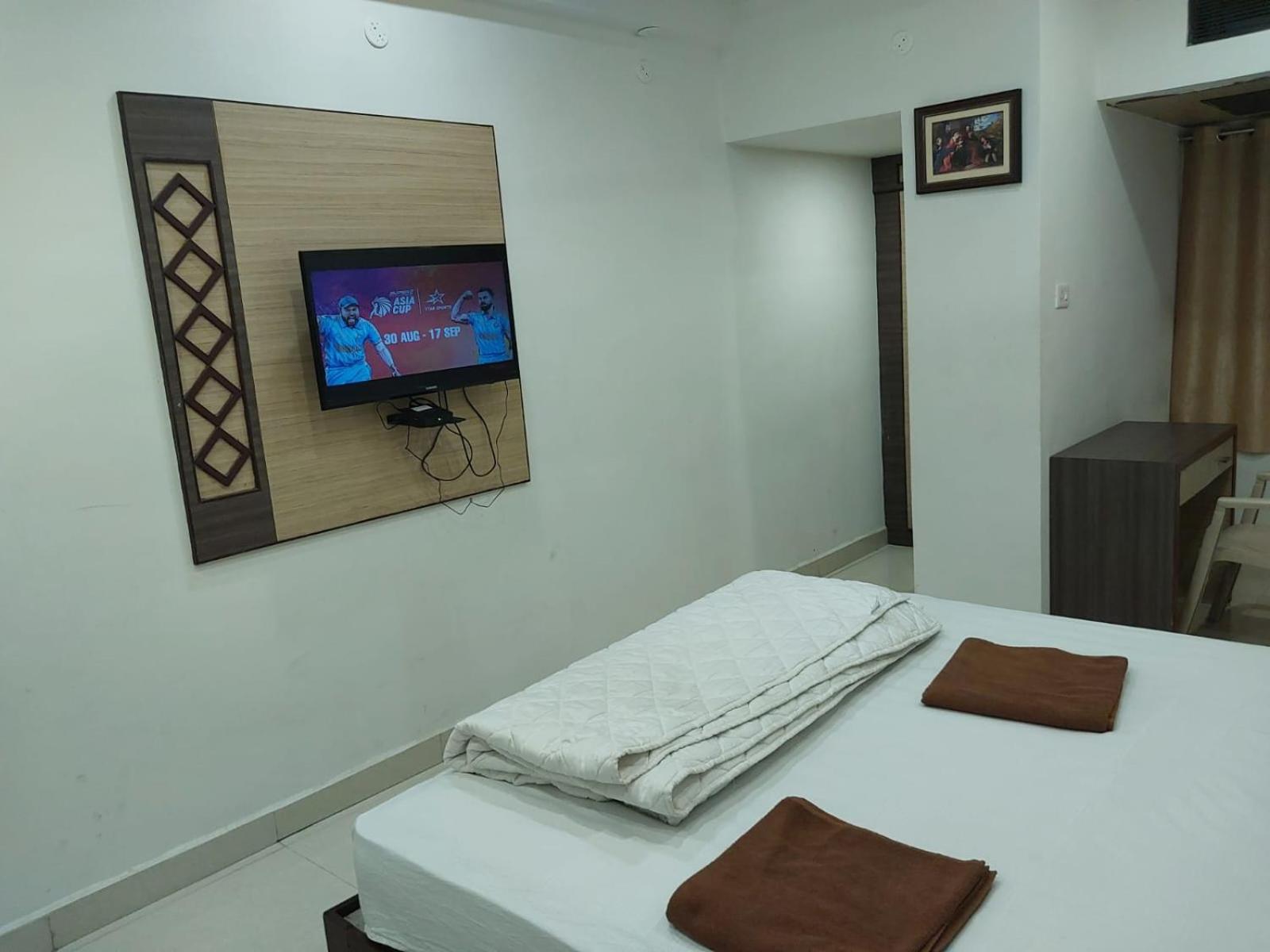 Pkn Classic Regency Madurai Exterior foto